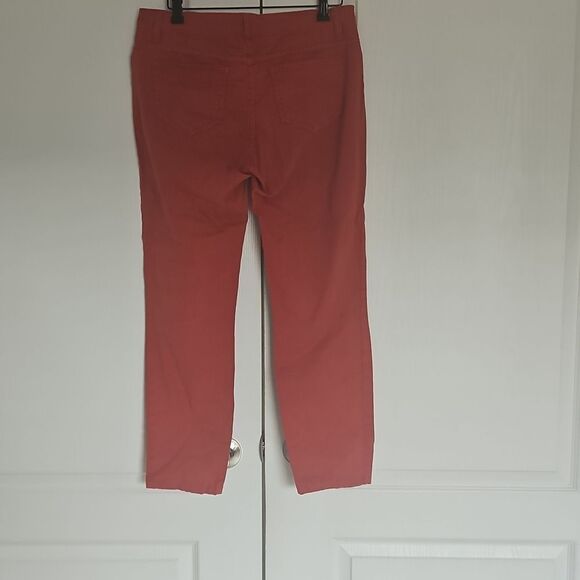 Women's Red High-Waist Pants - Picture 14 of 16